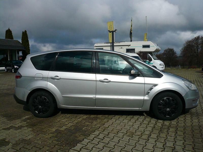 Gebraucht Ford S-MAX Trend 131 PS (96 kW) 2006 Silber Van / Kleinbus