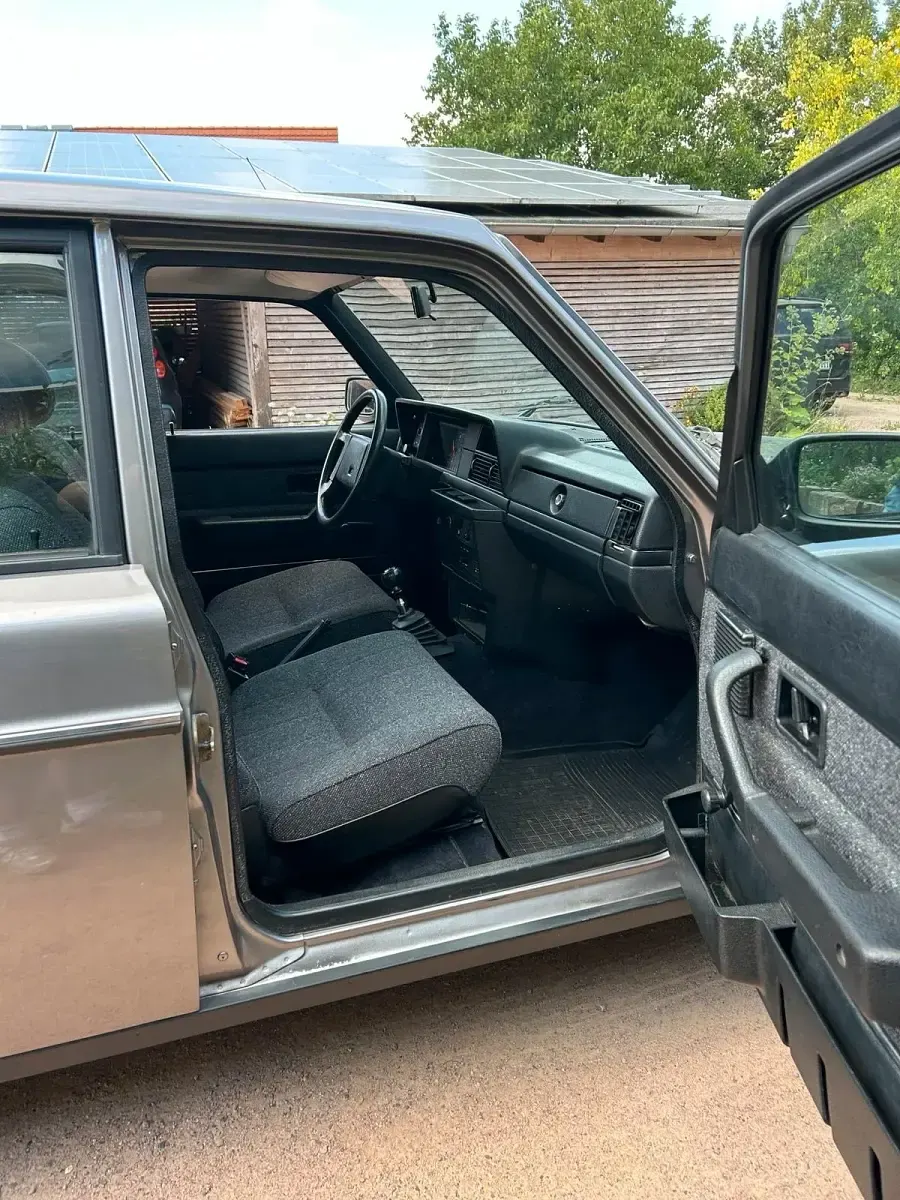 Gebraucht Volvo 240 115 PS (84 kW) 1988 Grau Kombi