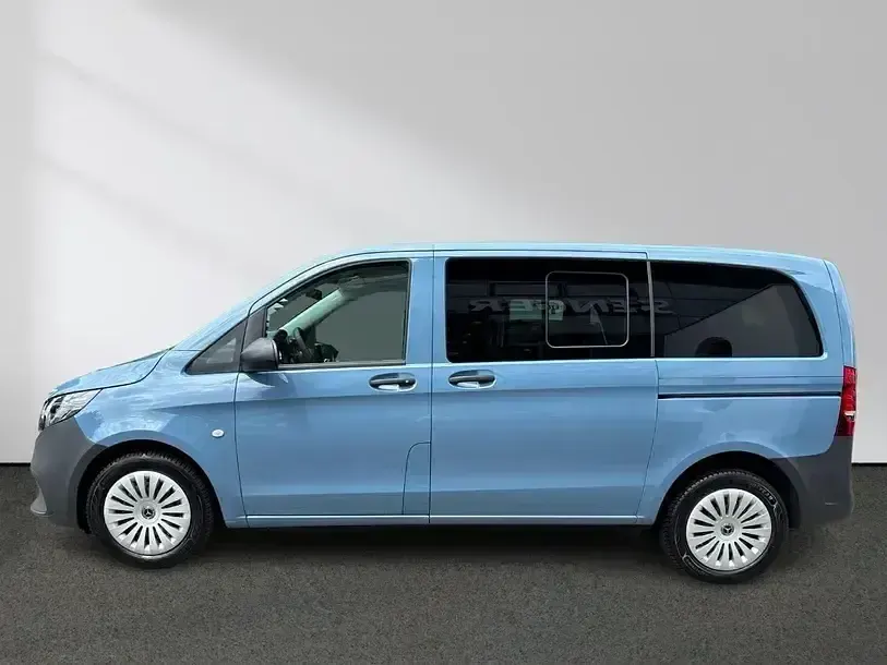 Gebraucht Mercedes Vito 136 PS (100 kW) 2025 Blau Van