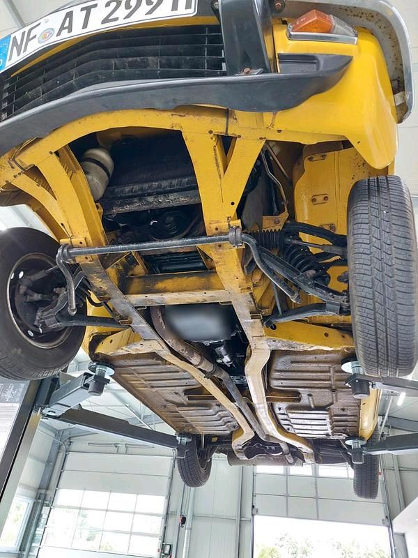 Gebraucht Triumph 1500 70 PS (51 kW) 1976 Gelb Limousine