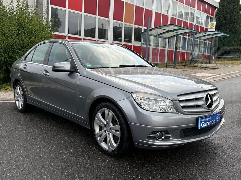 Silber Gebraucht 2009 Mercedes C200 Limousine | 9.450 € (Fairer Preis) - Bild 1/4