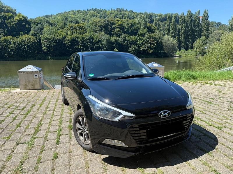 Gebraucht 2018 Hyundai i20 Passion Kleinwagen | 6.800 € (Guter Preis) - Bild 1/4