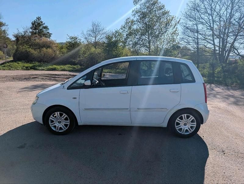 Second-hand Fiat Idea 95 CP (69 kW) 2006 Alb Monovolum