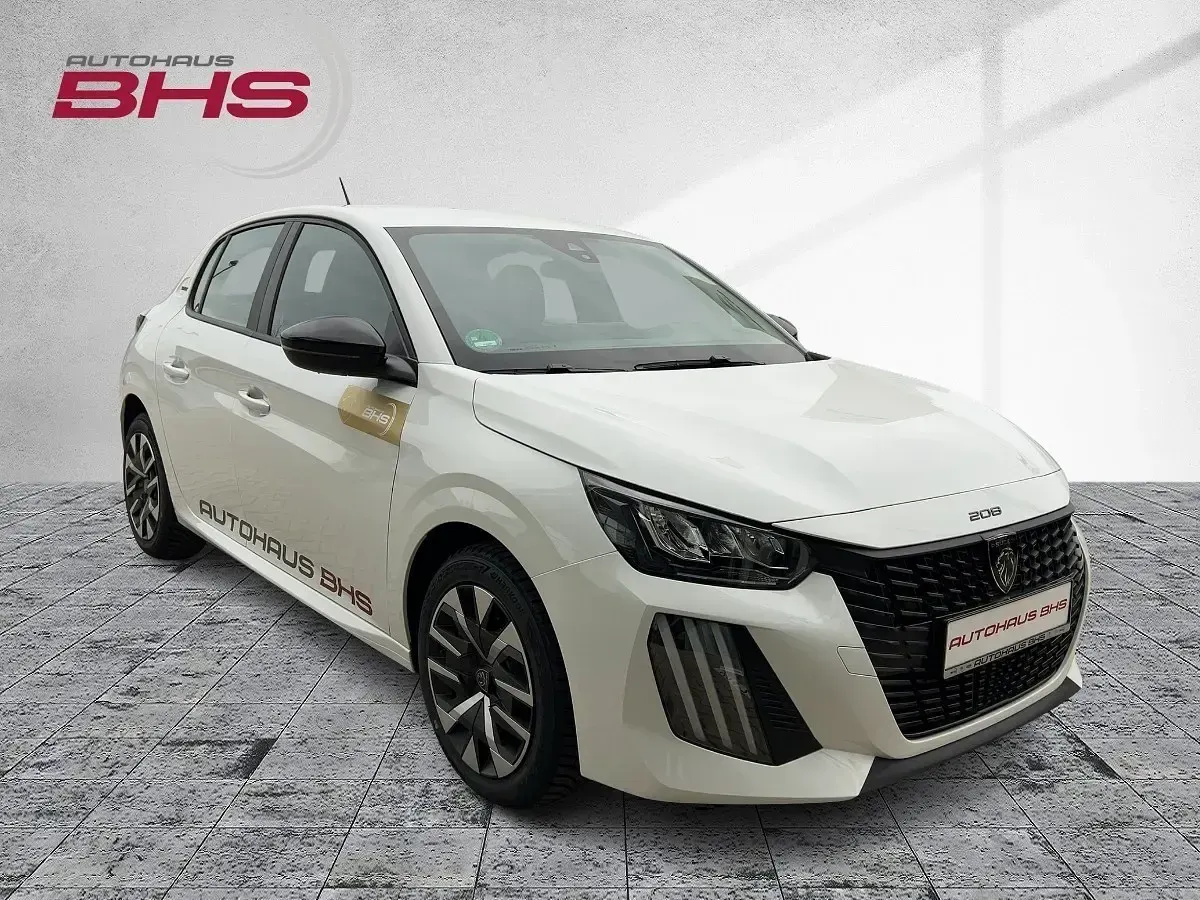 Gebraucht Peugeot 208 Style 75 PS (55 kW) 2025 Schnee weiß (weiß) Kleinwagen