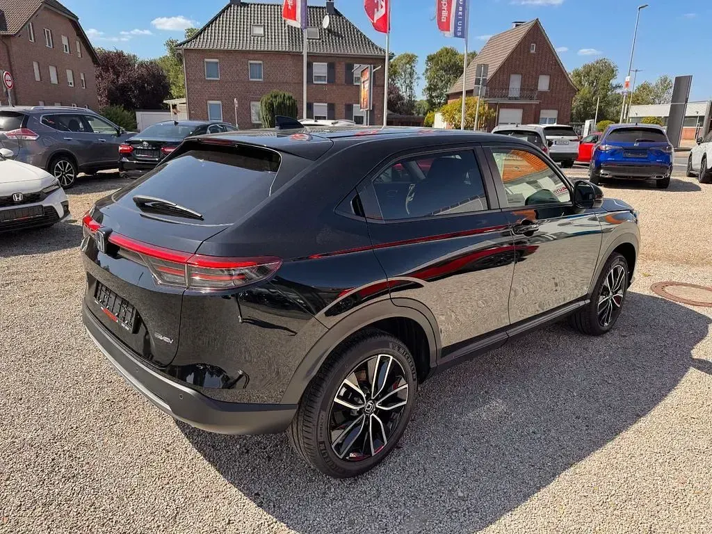 Uusi Honda HR-V Elegance 131 HP (96 kW) 2026 Musta Katumaasturi