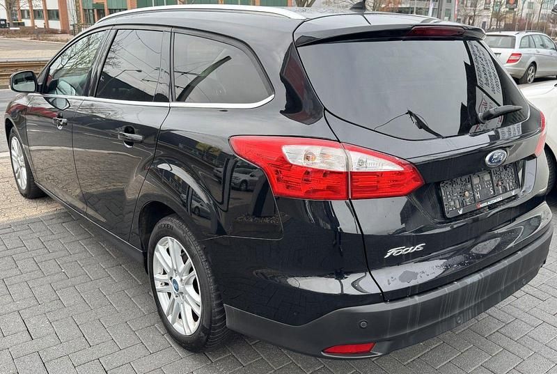 Gebraucht Ford Focus Titanium 140 PS (102 kW) 2014 Schwarz Kombi