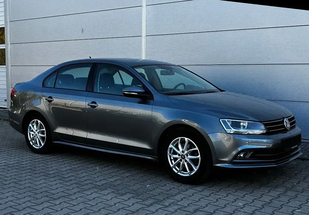 Usata VW Jetta 105 CV (77 kW) 2015 Grigio Berlina