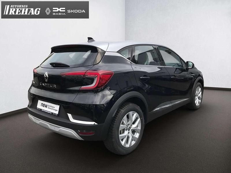 Gebraucht Renault Captur Intens 90 PS (66 kW) 2021 Zweifarbig: blackpearlschwarz und high (metallic) SUV