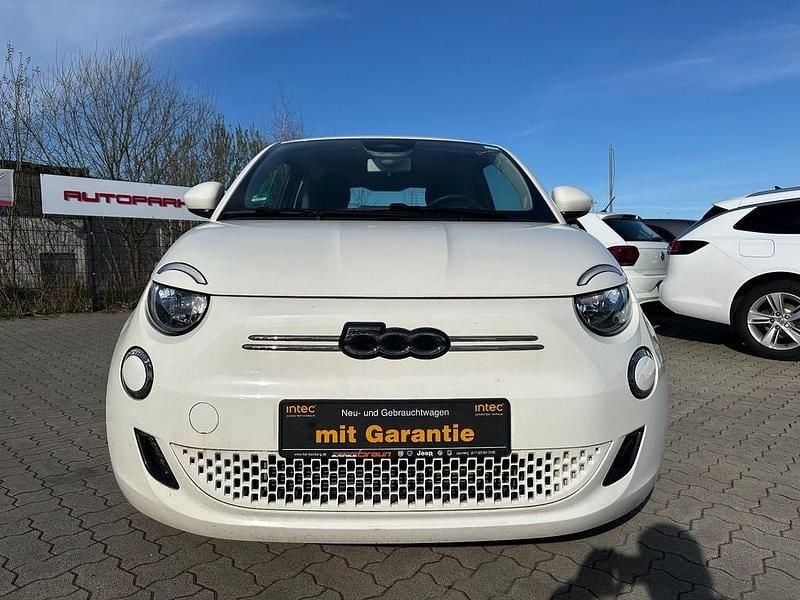 Gebraucht Fiat 500e 86 kW (118 PS) 2023 Weiß Kleinwagen