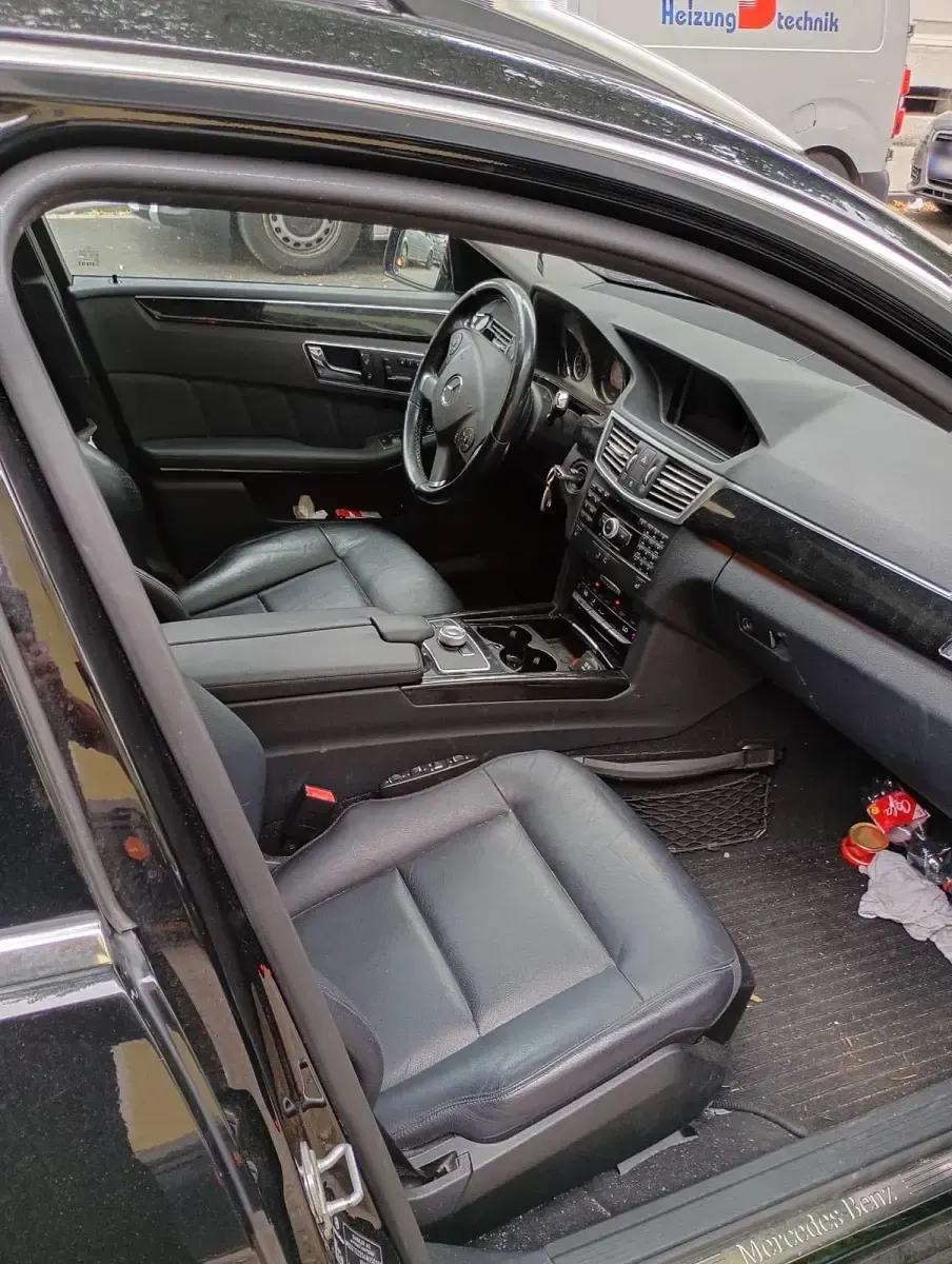 Gebraucht Mercedes E350 231 PS (169 kW) 2010 Schwarz Kombi