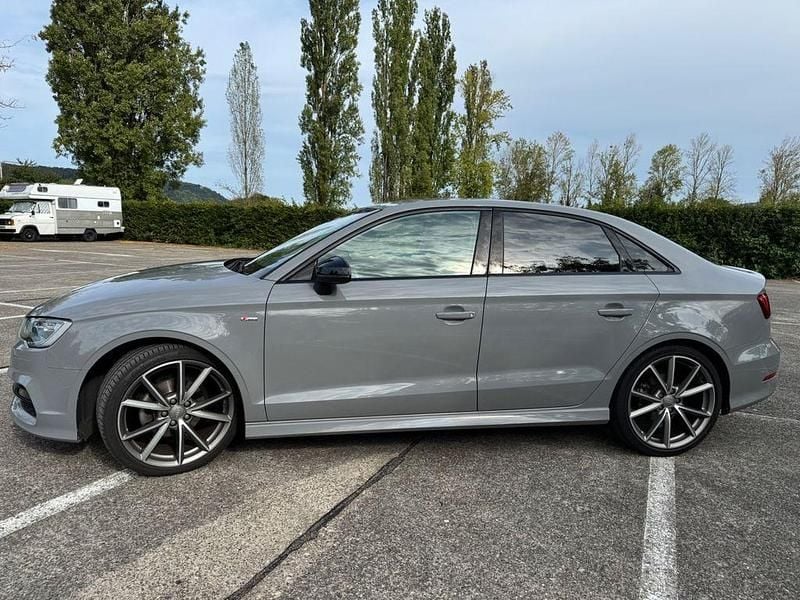 Grau Gebraucht 2016 Audi A3 S-Line Limousine | 16.400 € (Guter Preis) - Bild 1/4