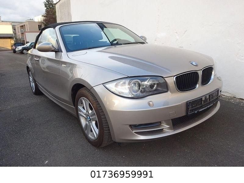 Silber Gebraucht 2009 BMW 118 Cabriolet Advantage Cabrio | 9.500 € (Guter Preis) - Bild 1/4
