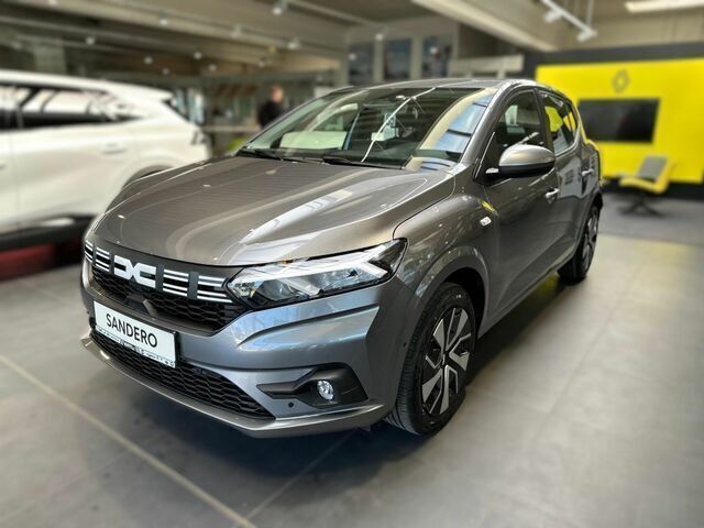 Andere farbe Gebraucht 2022 Dacia Sandero Expression Kleinwagen | 17.990 € (Etwas zu teuer) - Bild 1/2