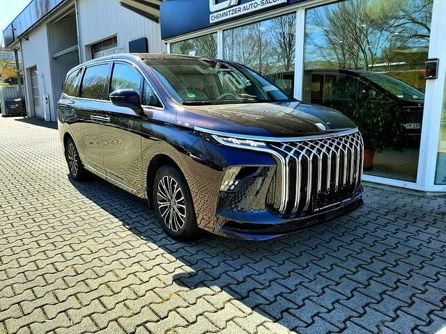 Gebraucht DFSK Forthing 9 245 PS (180 kW) 2025 Violett Van / Kleinbus