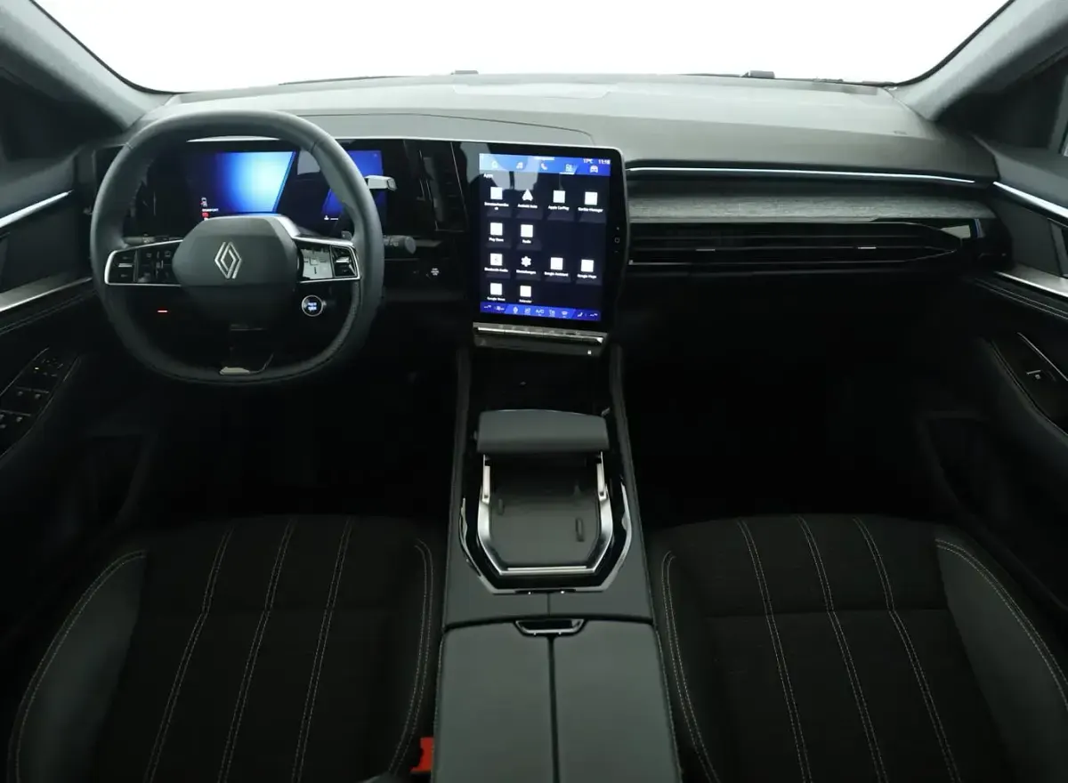 Gebraucht Renault Austral Techno 158 PS (116 kW) 2025 Black pearlschwarz metallic SUV