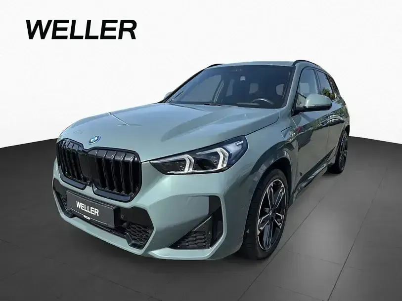 Gebraucht BMW X1 Performance 326 PS (239 kW) 2023 Cape york grün (grün) SUV