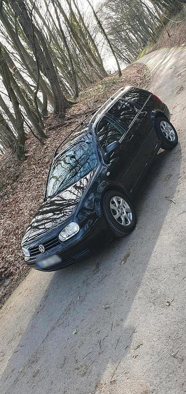 Gebraucht VW Golf IV 101 PS (74 kW) 2003 Schwarz Kombi