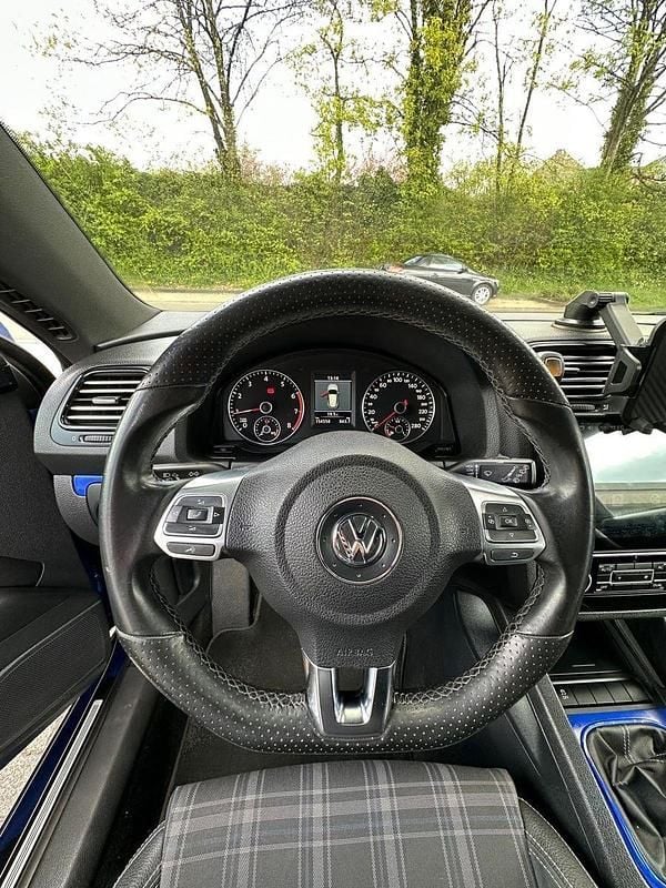 Gebraucht VW Scirocco 160 PS (117 kW) 2011 Blau Coupé