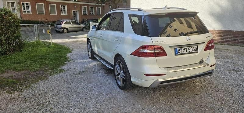 Gebraucht Mercedes ML350 258 PS (189 kW) 2012 Weiß SUV