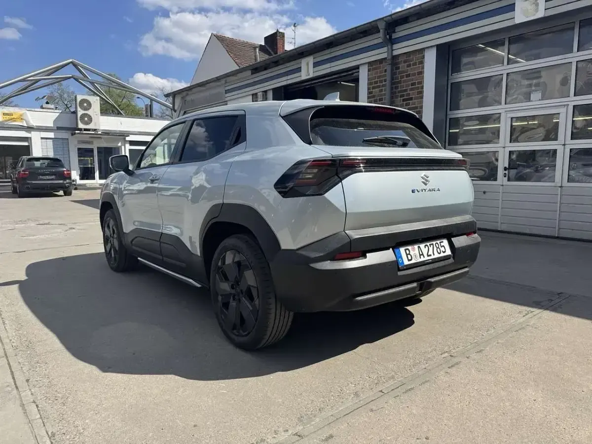 Neu Suzuki Vitara Comfort+ 135 kW (184 PS) 2026 Splendid silver pearl metallic SUV