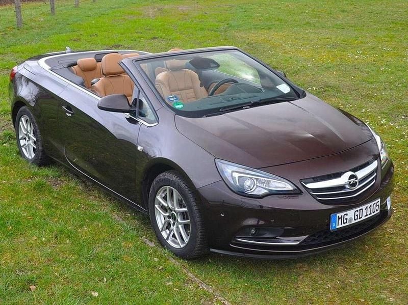 Braun Gebraucht 2016 Opel Cascada Innovation Cabrio | 15.500 € (Fairer Preis) - Bild 1/4