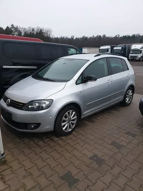 Gebraucht VW Golf Plus Match 105 PS (77 kW) 2013 Silber Van / Kleinbus
