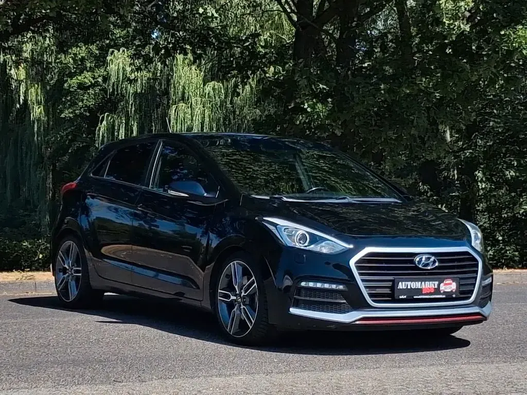 Gebraucht Hyundai i30 Turbo 186 PS (136 kW) 2017 Schwarz Limousine