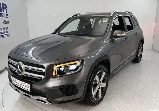 Gebraucht Mercedes GLB180 116 PS (85 kW) 2023 Grau SUV
