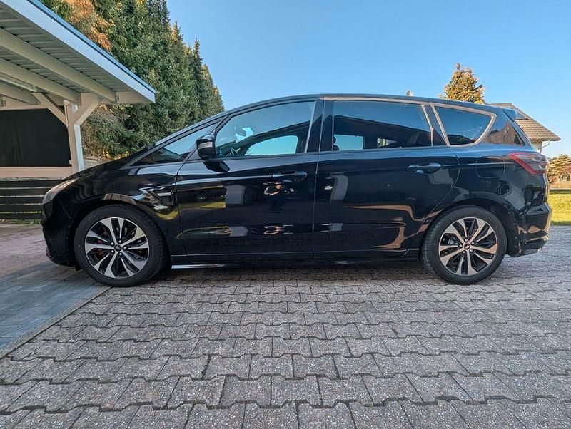 Gebraucht Ford S-MAX ST-Line 150 PS (110 kW) 2019 Schwarz Van / Kleinbus