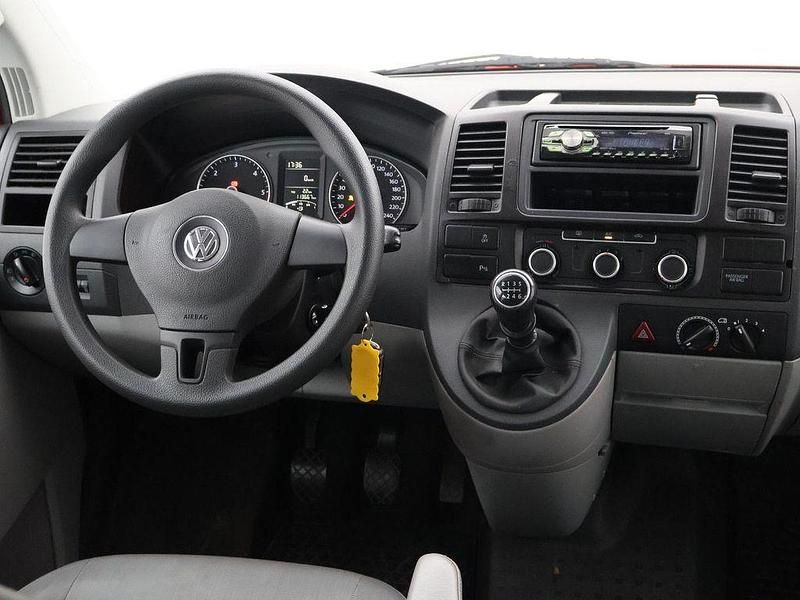 Gebraucht VW Transporter 140 PS (102 kW) 2012 Rot Van