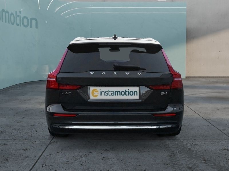 Gebraucht Volvo V60 Ultimate 197 PS (144 kW) 2023 Grau Kombi