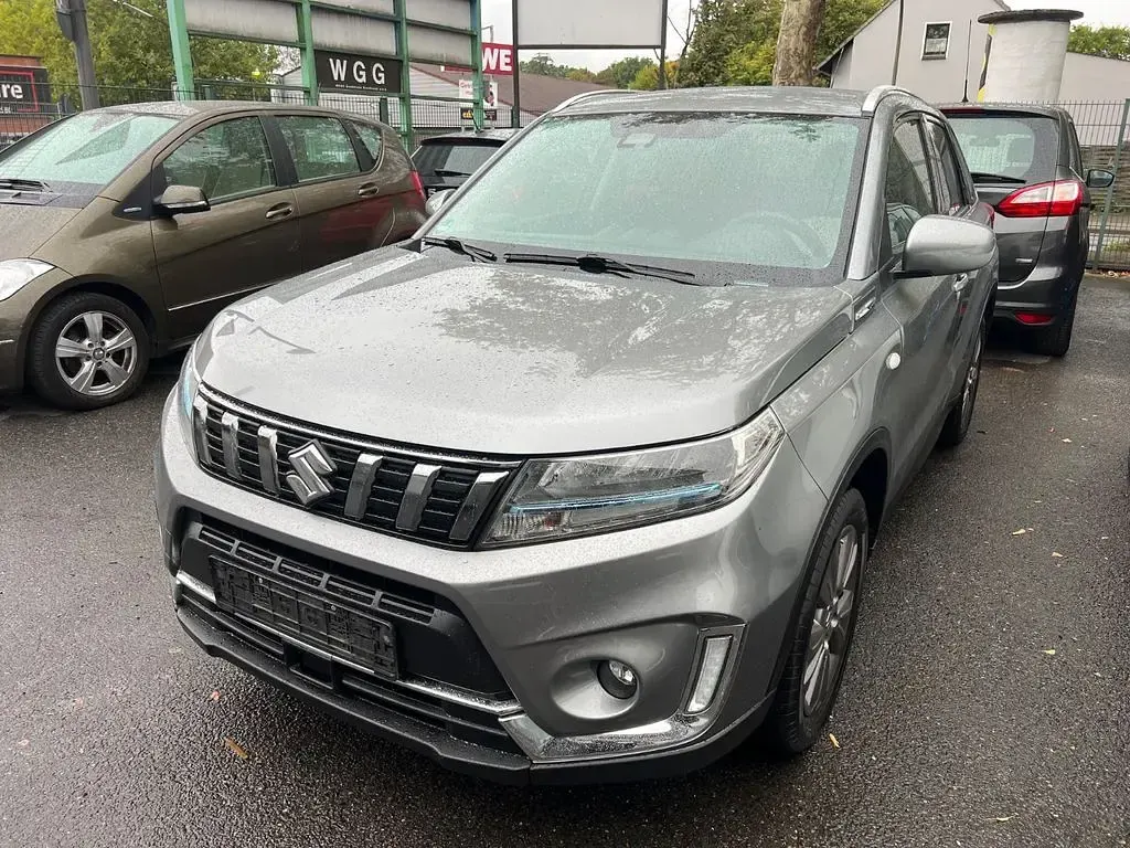 Gebraucht Suzuki Vitara Comfort 129 PS (94 kW) 2023 Grau SUV