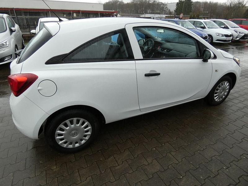 Gebraucht Opel Corsa Selection 69 PS (50 kW) 2015 Weiß Kleinwagen
