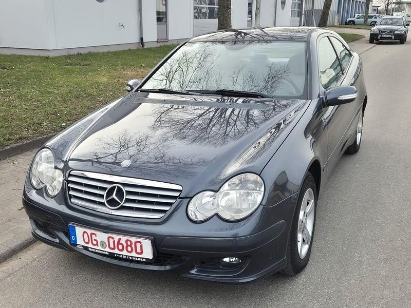 Gebraucht Mercedes C200 122 PS (89 kW) 2005 Grau Coupé