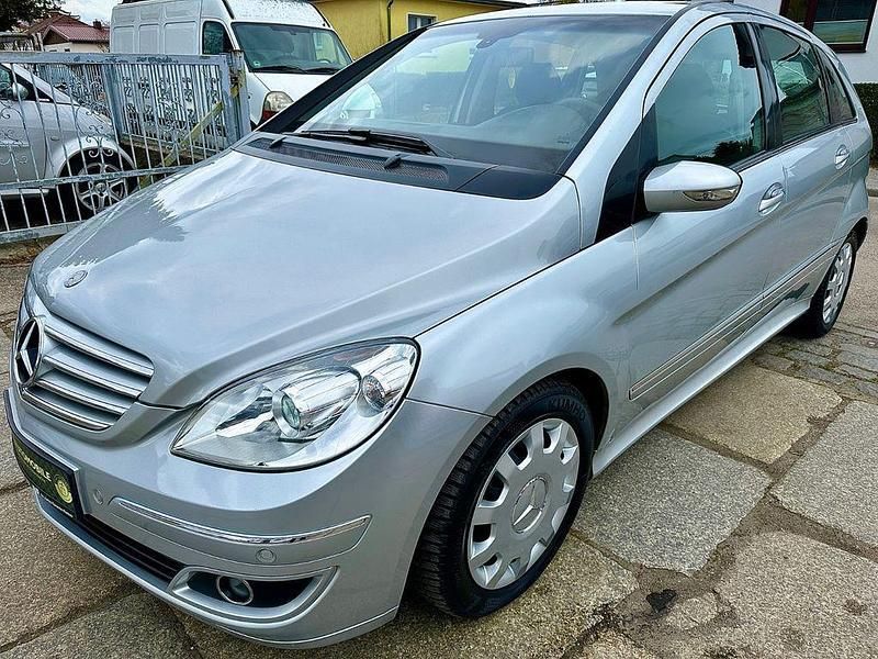 Gebraucht Mercedes B170 116 PS (85 kW) 2006 Silber Van / Kleinbus