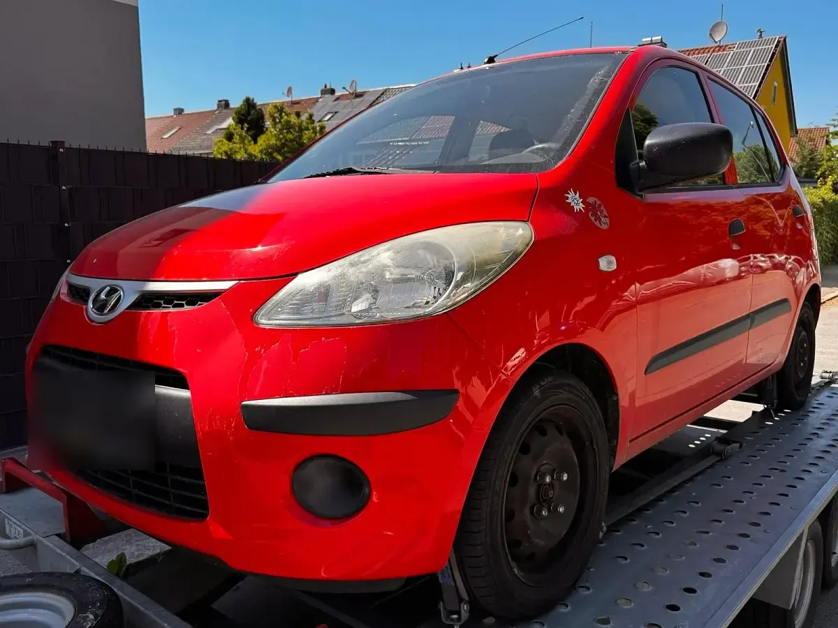 Gebraucht Hyundai i10 67 PS (49 kW) 2009 Rot Kleinwagen