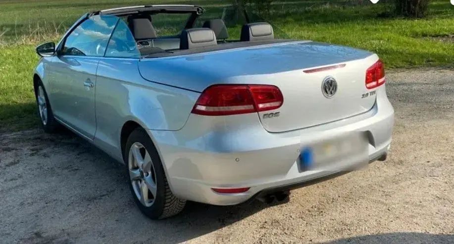 Usata VW Eos 140 CV (102 kW) 2012 Argento Cabrio