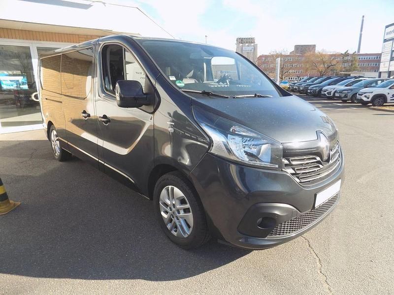 Gebraucht Renault Trafic 145 PS (106 kW) 2018 Grau Van / Kleinbus