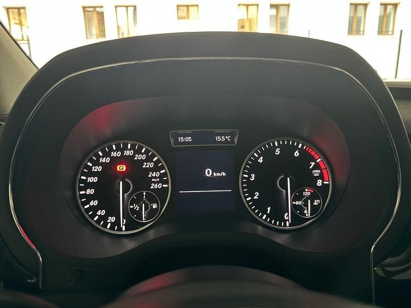 Gebraucht Mercedes B180 122 PS (89 kW) 2012 Grau Van / Kleinbus