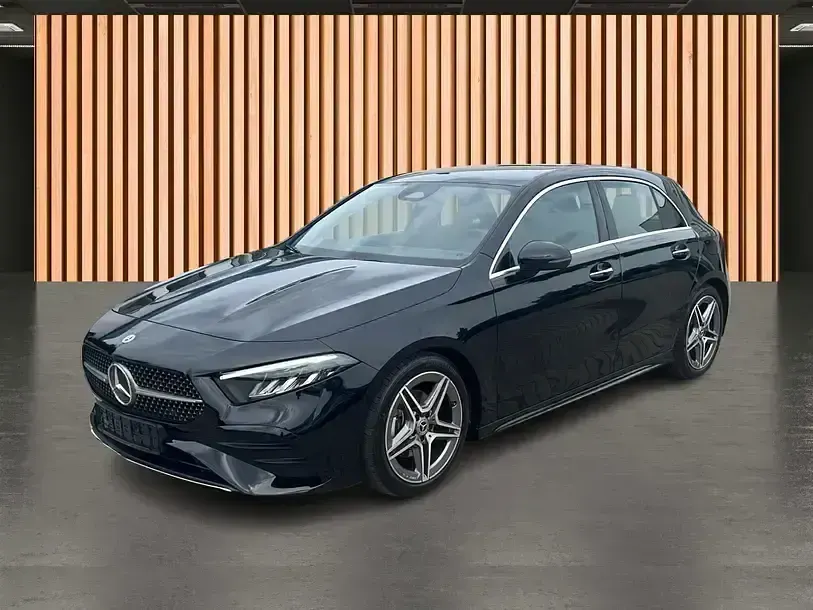 Gebraucht Mercedes A180 AMG line 150 PS (110 kW) 2025 Nacht schwarz Limousine