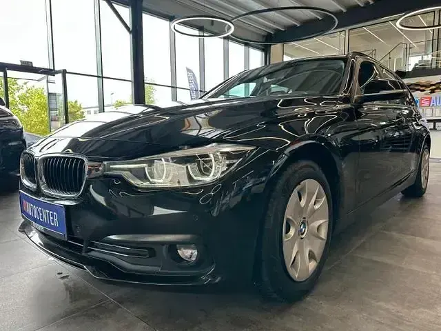 Gebraucht BMW 318 Performance 150 PS (110 kW) 2019 Schwarz Kombi