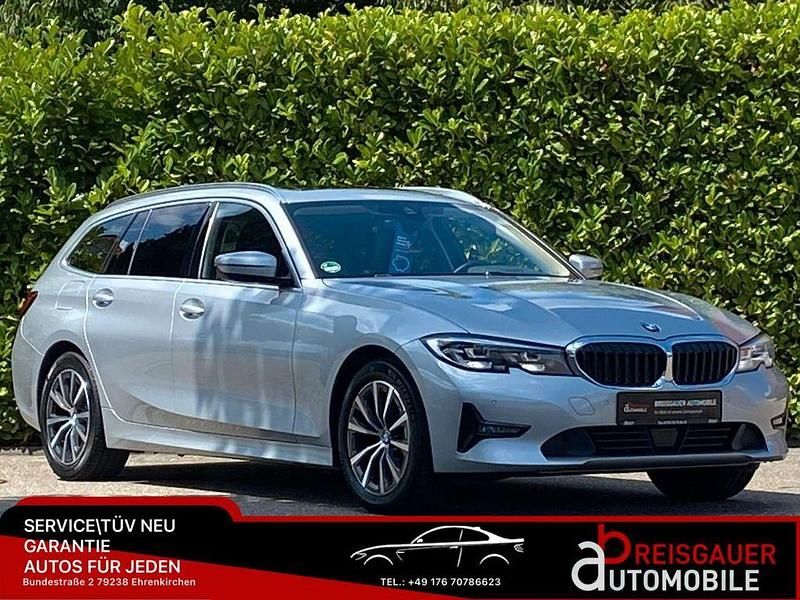 Silber Gebraucht 2020 BMW 320 Sport Line Limousine | 24.500 € (Fairer Preis) - Bild 1/3