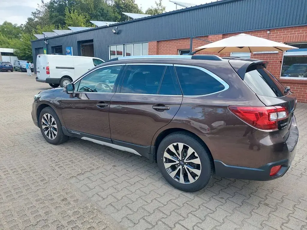 Gebraucht Subaru Outback Sport 175 PS (128 kW) 2017 Braun Kombi