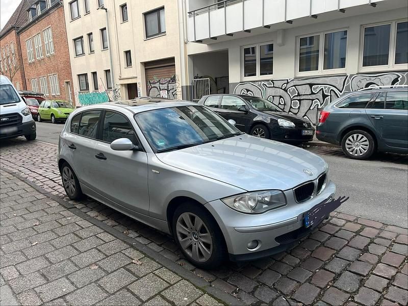 Second-hand BMW 116 116 CP (85 kW) 2007 Argintiu Hatchback