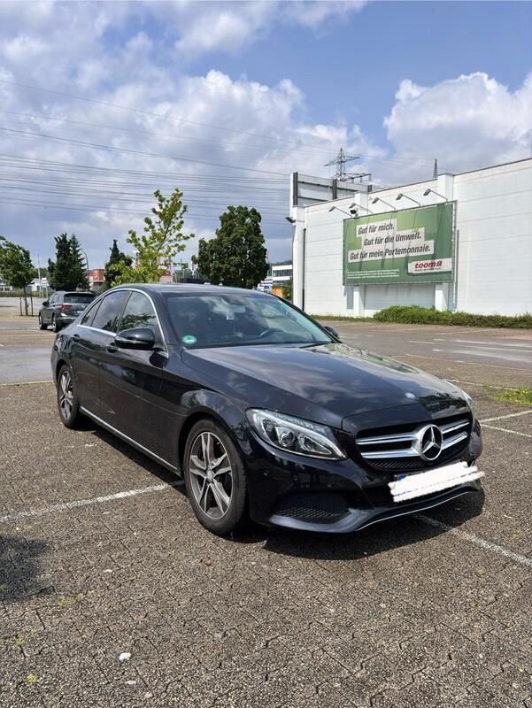 Schwarz Gebraucht 2016 Mercedes C200 Avantgarde Limousine | 19.800 € (Etwas zu teuer) - Bild 1/4
