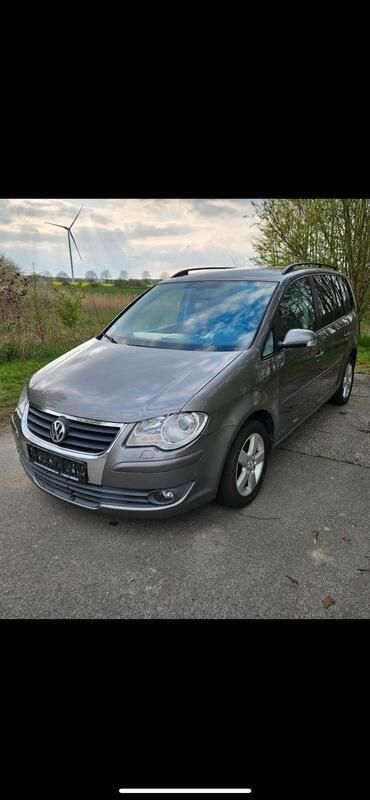 Grau Gebraucht 2008 VW Touran United Van / Kleinbus | 2.800 € (Superpreis) - Bild 1/4