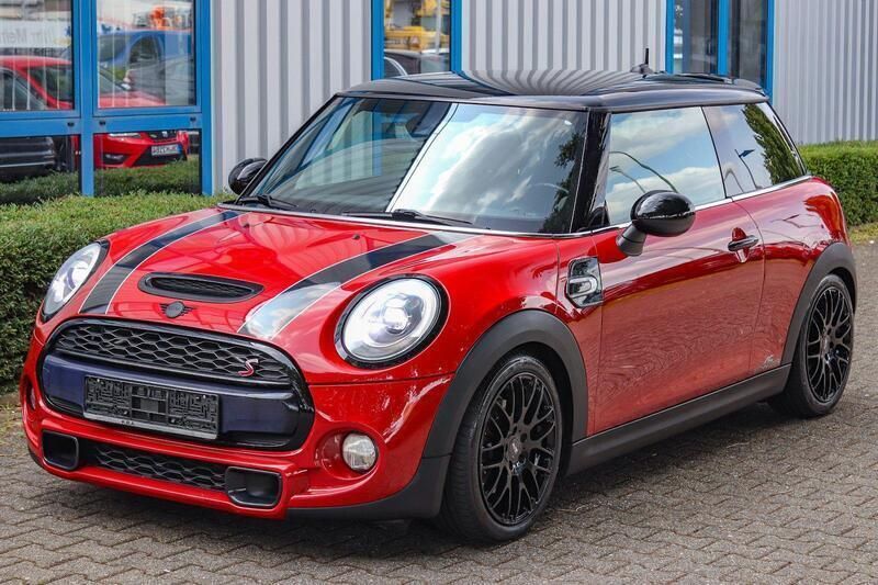 Rot Gebraucht 2014 Mini Cooper S Coupé Coupé | 15.490 € - Bild 1/4