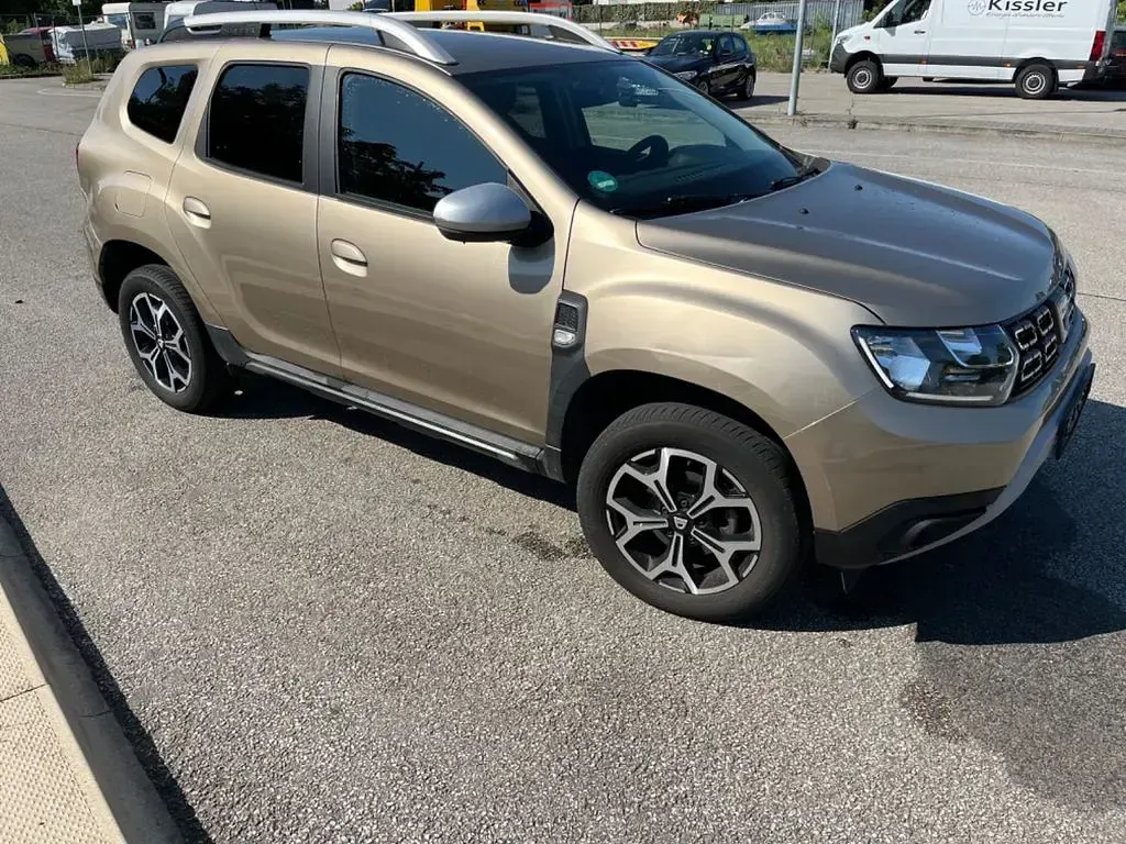 Gebraucht Dacia Duster Prestige 101 PS (74 kW) 2020 Beige SUV