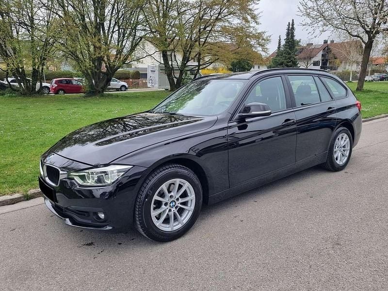 Używany BMW 320 190 KM (139 kW) 2018 Czarny Kombi