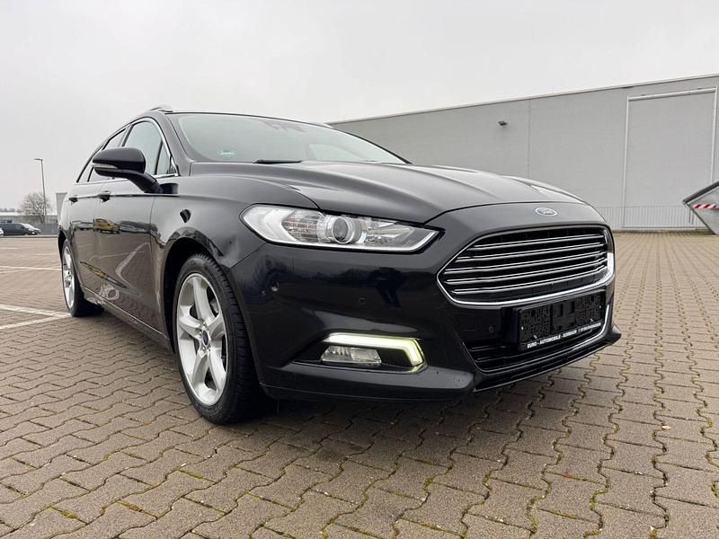 Gebraucht Ford Mondeo Titanium 150 PS (110 kW) 2016 Schwarz Kombi